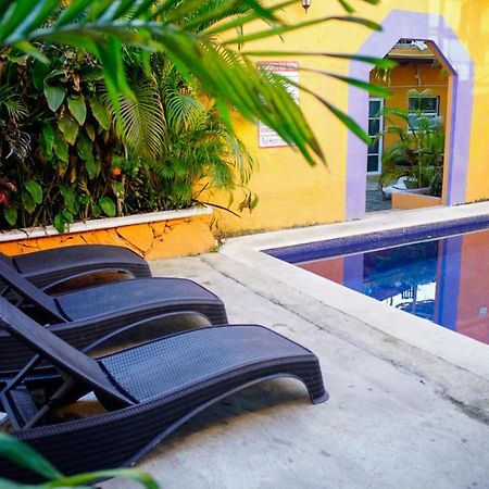 Weary Traveler Hostel Тулум Екстериор снимка