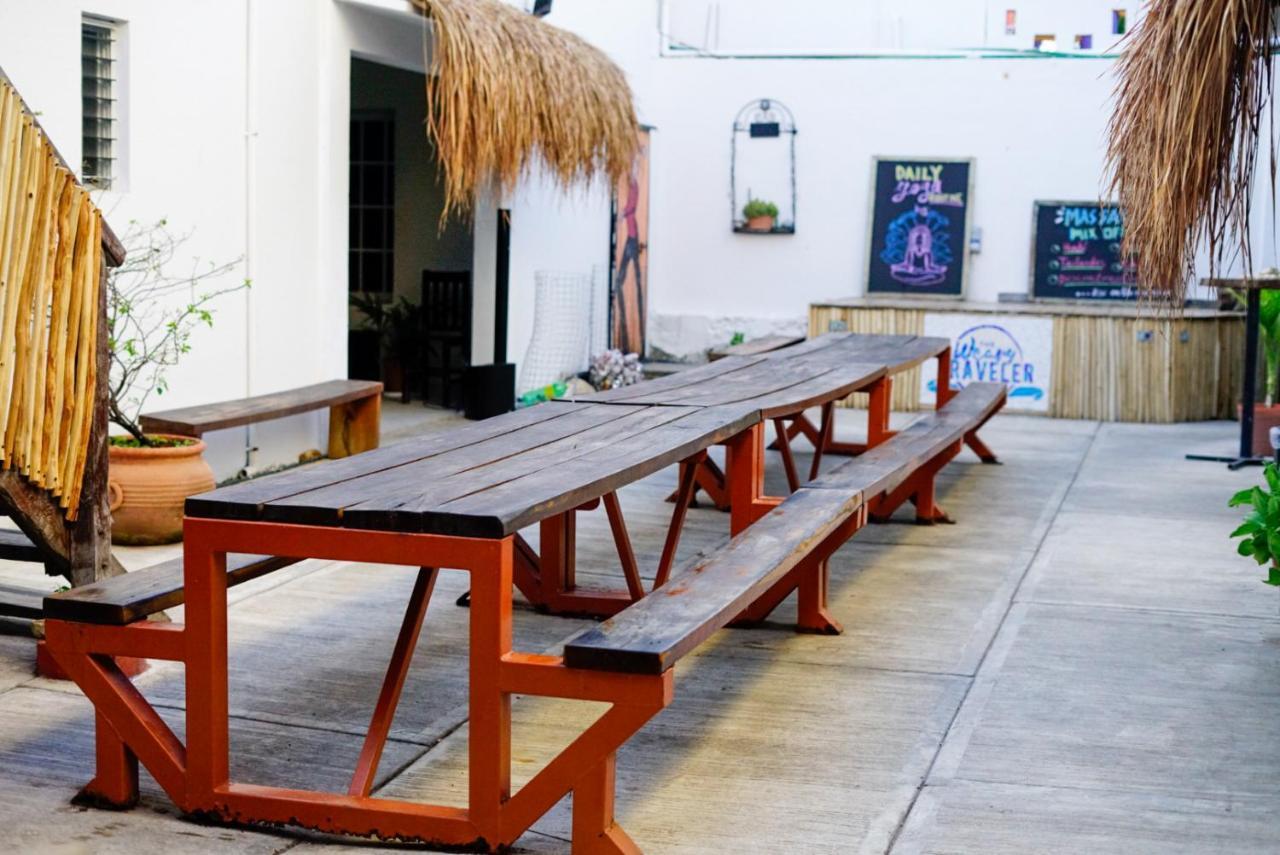 Weary Traveler Hostel Тулум Екстериор снимка