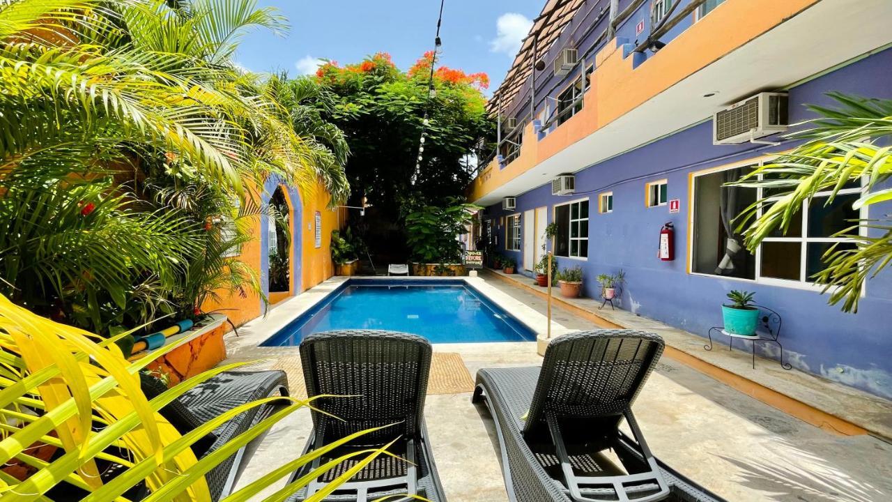 Weary Traveler Hostel Тулум Екстериор снимка